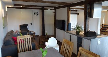 Ferienwohnung 'Kleeblatt' mit Privatterrasse, Gemeinschaftsgarten und Wi-Fi