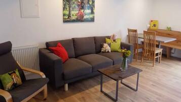 Televisión, tenis de mesa y estéreo