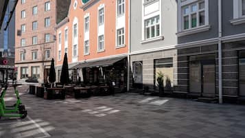 Vista frontal de la propiedad