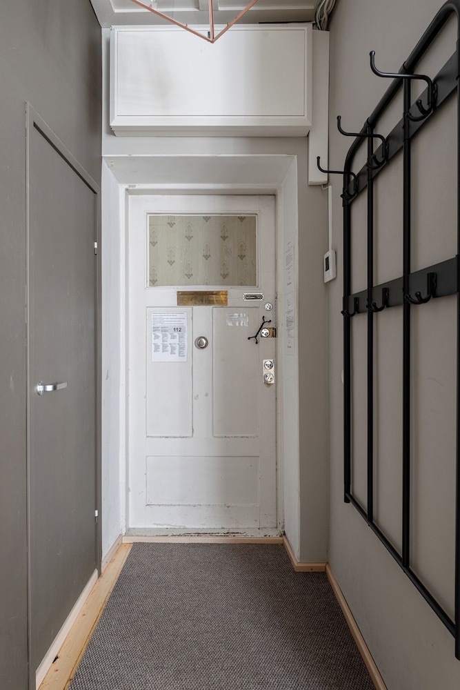 Historical Studio & Excellent Location 2