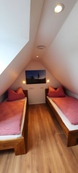 3 soverom, wi-fi (inkludert) og sengetøy