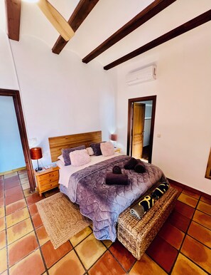 2 sovrum, strykjärn/strykbräda, wi-fi och sängkläder