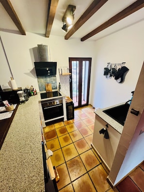 Microwave, oven, stovetop