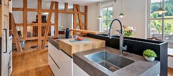 Apartment 'Lehrerzimmer' with Mountain View, Shared Terrace and Wi-Fi