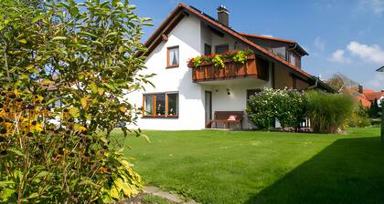'Anne's Ferienwohnung' mit Balkon und Wi-Fi