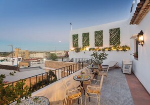 Outdoor dining - Art Boutique La Casona de las Flores (Ondara)