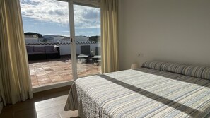 3 soverom, strykejern/-brett, wi-fi (inkludert) og sengetøy