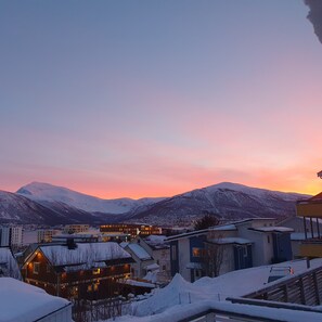 View from property - Tromsø View, Central, Free parking, EV-charger. Quiet neighborhood (Troms)