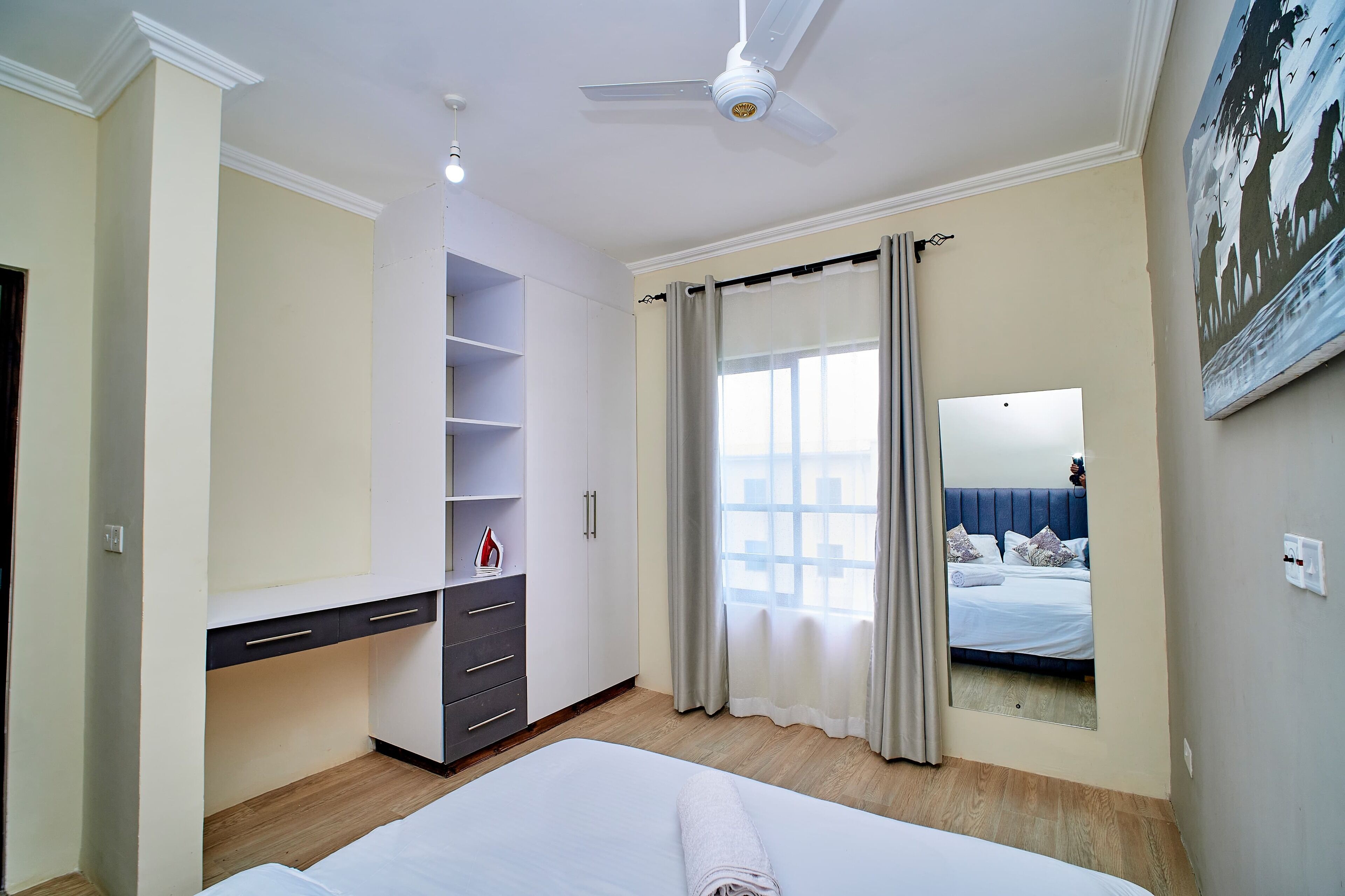 2 quartos, ferros/tábuas de passar roupa, Wi-Fi, roupa de cama
