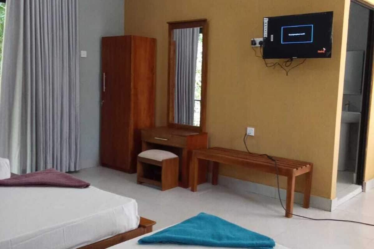 Family Quadruple Room | In-room safe, blackout drapes, free WiFi