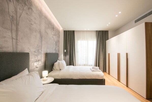 3 bedrooms, desk, free WiFi - Sequoia (New Cairo)