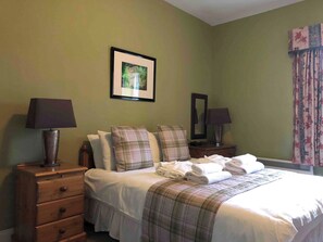 2 Schlafzimmer, Bügeleisen/Bügelbrett, WLAN, Bettwäsche