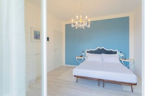 2 bedrooms, iron/ironing board, bed sheets - Acqua Chiara Apartment by Rent all Como (Dongo)