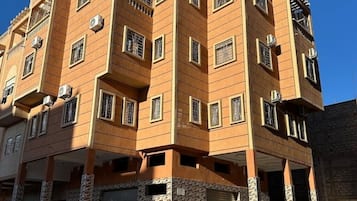 Esterni