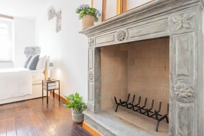 Apartment (3 Bedrooms)