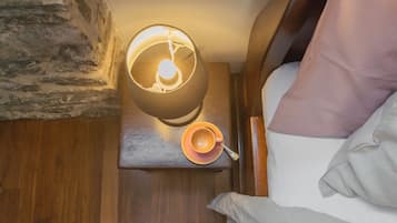 Appartement (3 Bedrooms) | 3 slaapkamers, een laptopwerkplek, een strijkplank/strijkijzer