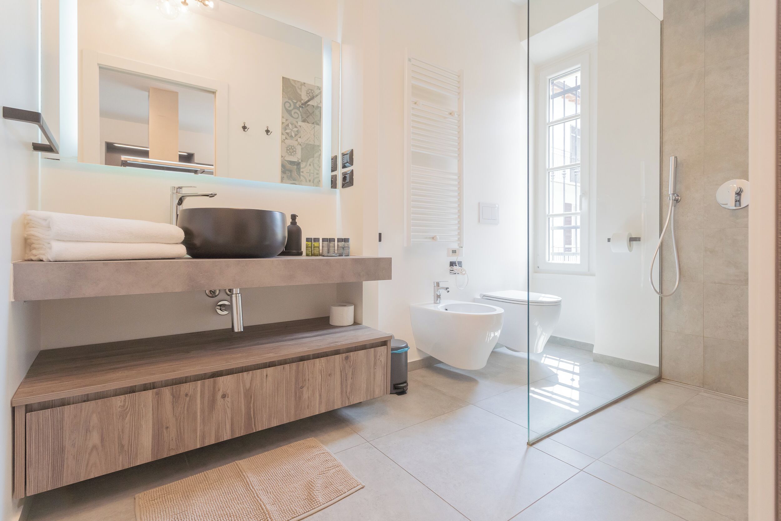 Apartment (1 Bedroom) | Bathroom | Shower, bidet, towels, soap