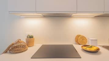 Apartment (1 Bedroom) | Private kitchenette | Microwave, oven, espresso maker, electric kettle