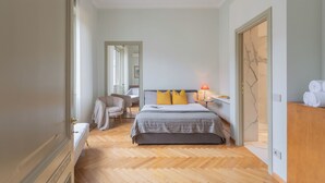 Căn hộ (1 Bedroom) | 1 phòng ngủ, bàn ủi/dụng cụ ủi quần áo