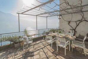 Villa (2 Bedrooms) | Vue sur le lac