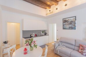 Apartamento (1 Bedroom) | Sala de jantar