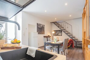 아파트 (2 Bedrooms) | 전용 주방 | 대용량 냉장고, 오븐, 에스프레소 메이커, 전기 주전자