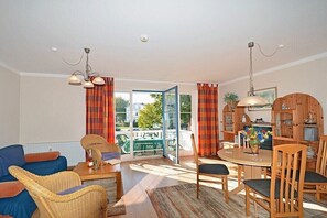 Smart TV - Holiday apartment in Glowe with swimming pool (Glowe)