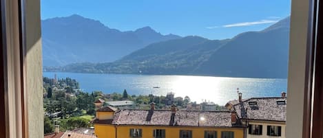 Vista al lago