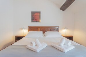 Apartment (3 Bedrooms)