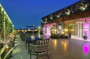 Front of property - Hotel Hanuwant Palace  (New Delhi)