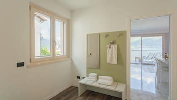 Appartamento (1 Bedroom) | Bagno | Doccia, bidet, asciugamani