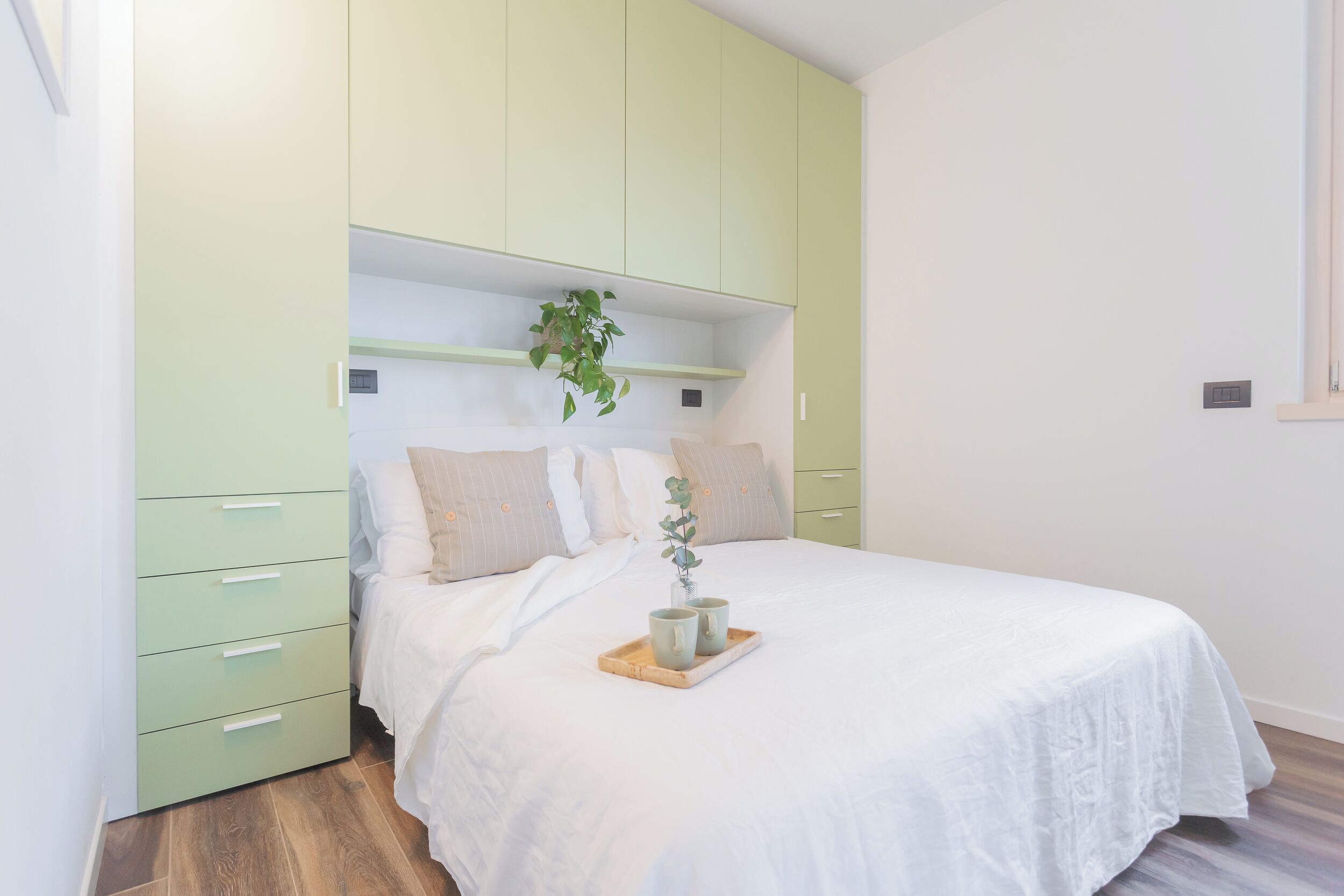 Apartment (1 Bedroom) | 1 bedroom, iron/ironing board, bed sheets