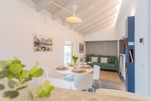 Appartement (2 Bedrooms) | Coin séjour