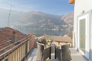Apartment (3 Bedrooms) | Terrace/patio