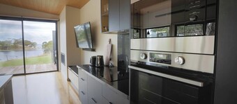 Waterfront Luxury Farm Studio situated on the Gippsland Lakes, Victoria.