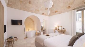 1 bedroom, iron/ironing board, free WiFi