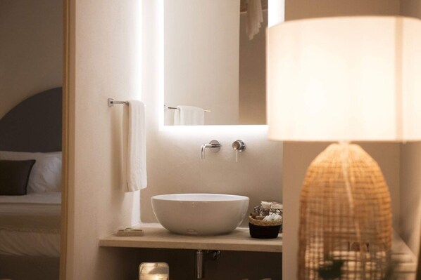 Hair dryer, towels