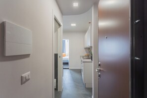 Apartment (Sant'Agostino 180-degree Window) | Private kitchen | Fridge, oven, espresso maker, electric kettle