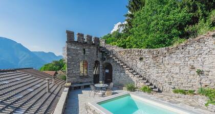 Villa Torre di Palanzo With Magnificent View by Rent all Como