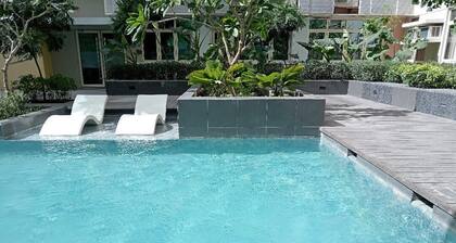 Sweet Escape 7P at One Regis