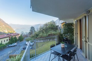 公寓 (1 Bedroom) | 阳台
