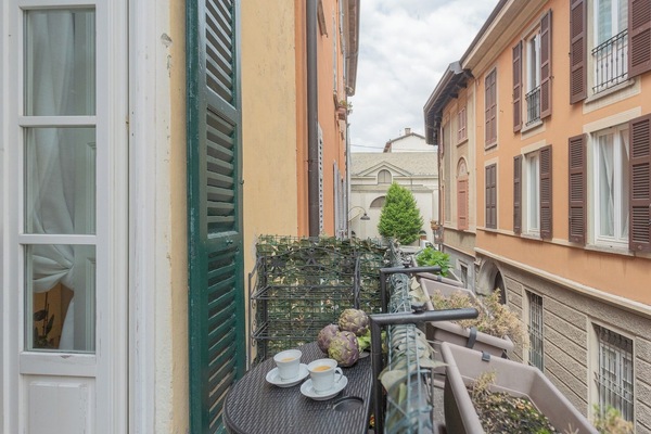 Apartment (2 Bedrooms) | Balcony