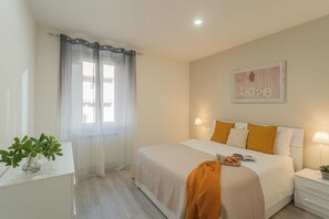 Apartment (2 Bedrooms) | 2 bedrooms, iron/ironing board, bed sheets - Zezio 44 by Rent all Como (Como)