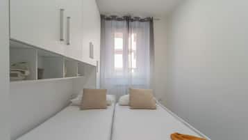 Apartamento (2 Bedrooms) | 2 quartos, ferros/tábuas de passar roupa, roupa de cama