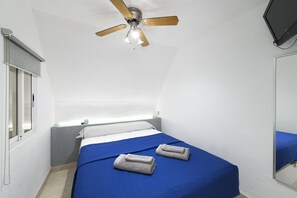 1 Schlafzimmer, Bügeleisen/Bügelbrett