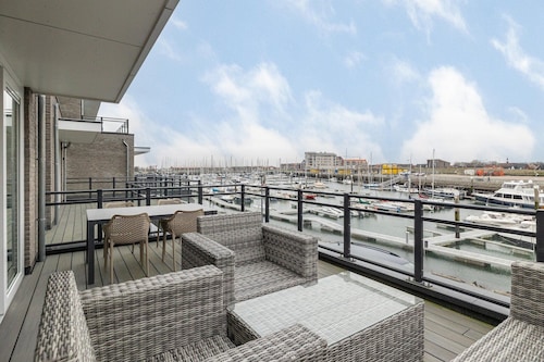 Apartment in Zeeland am Hafen für 2 Von Belvilla