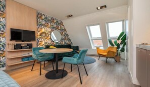 Smart TV - Cozy Couple’s Escape (Zoutelande)