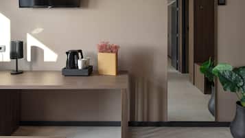 Minibar, escritorio, insonorización y wifi gratis