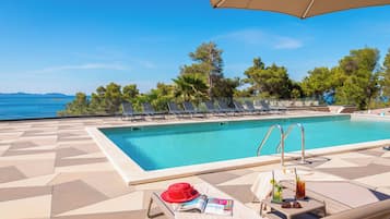 Seasonal outdoor pool
