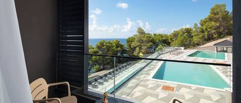 Premium suite with balcony and partial sea view | View from room